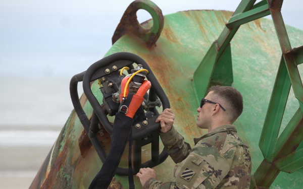 3rd Infantry Division conducts air movement buoy operation with Coast Guard