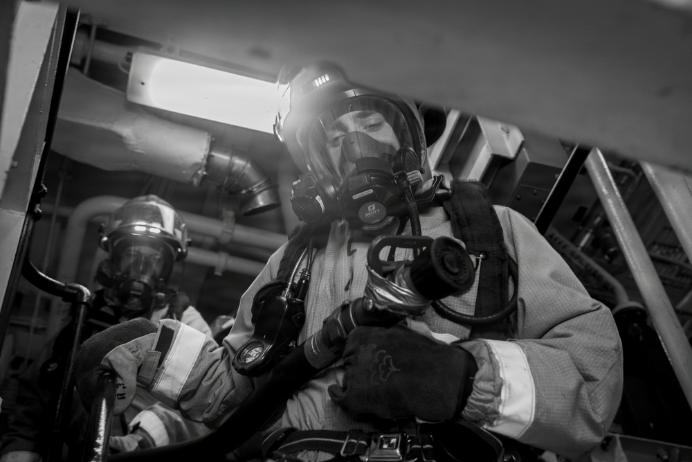 USS Delbert D. Black (DDG 119) Conducts Damage Control Training Drill