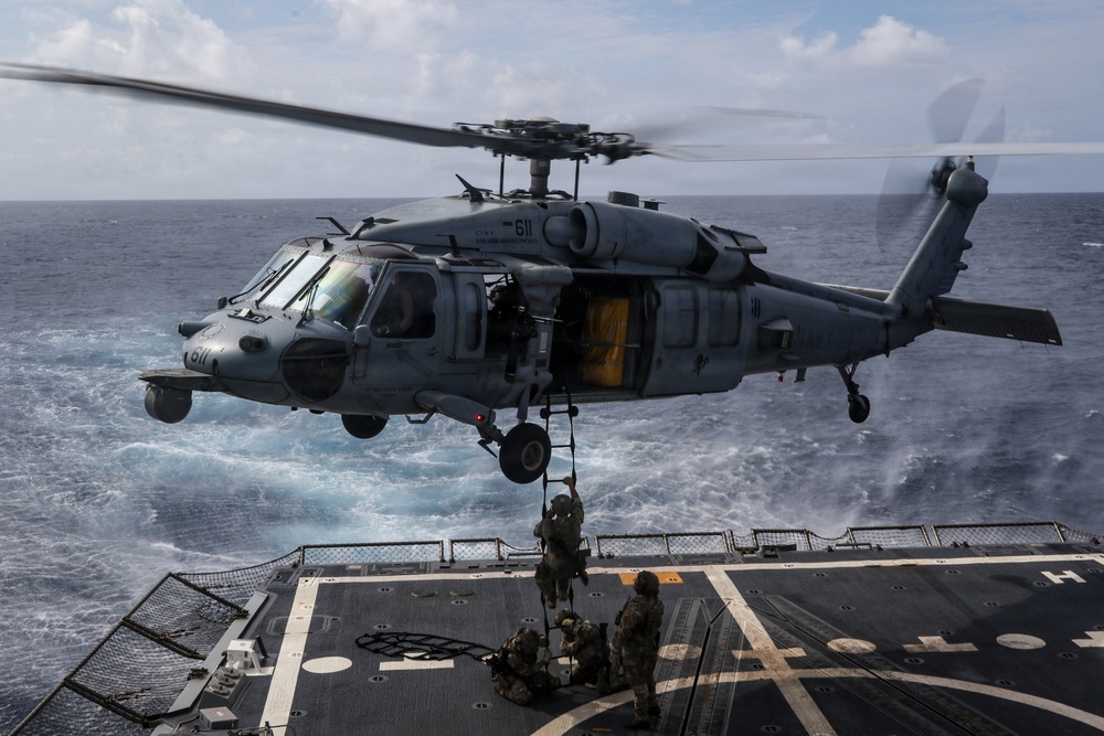 Frank E. Petersen Jr. conducts EOD training