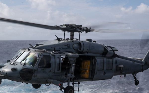 Frank E. Petersen Jr. conducts EOD training