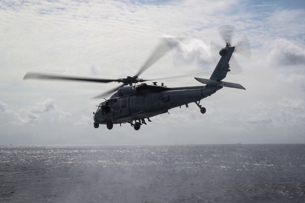 Frank E. Petersen Jr. conducts EOD training