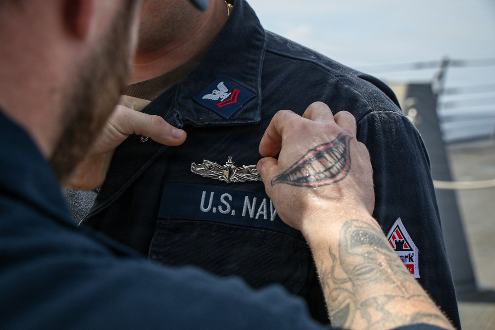 Frank E. Petersen Jr. conducts ESWs pinning ceremony