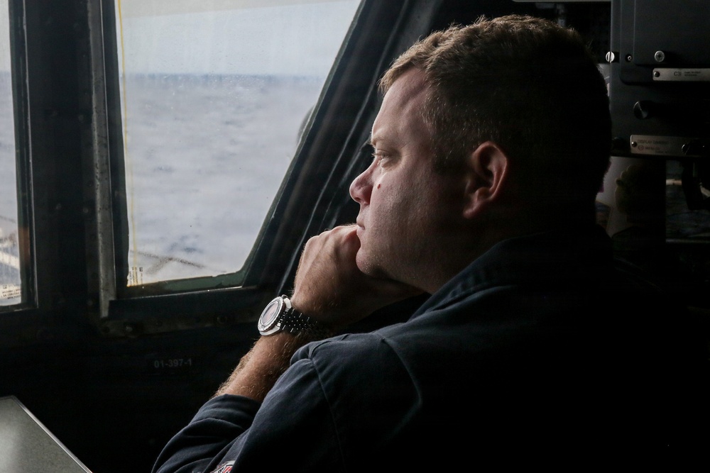 Frank E. Petersen Jr. conducts vertical replenishment-at-sea