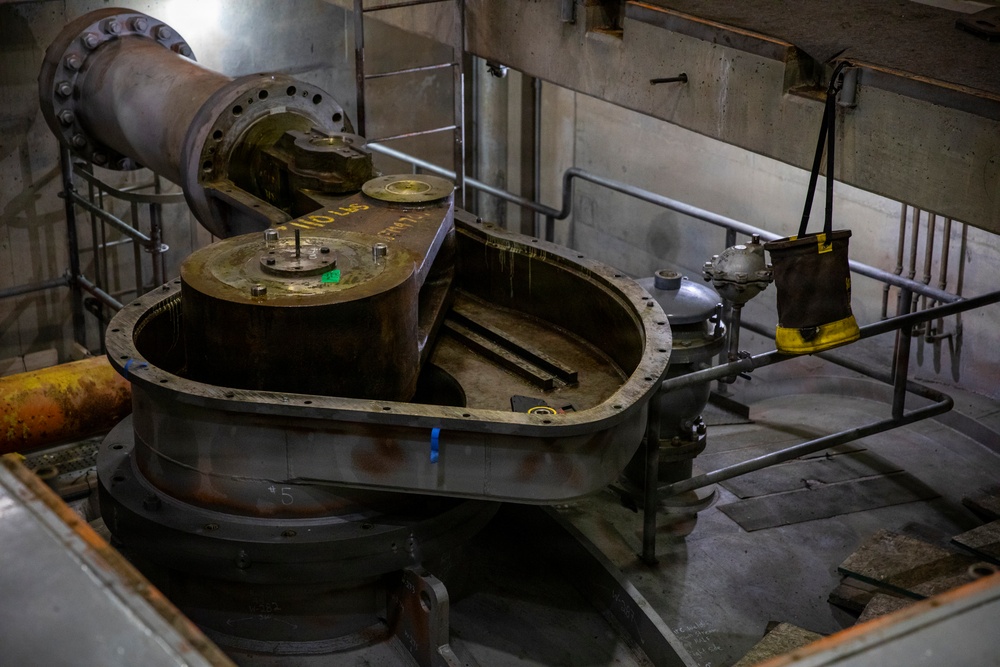 Fort Peck refurbishes two butterfly valves