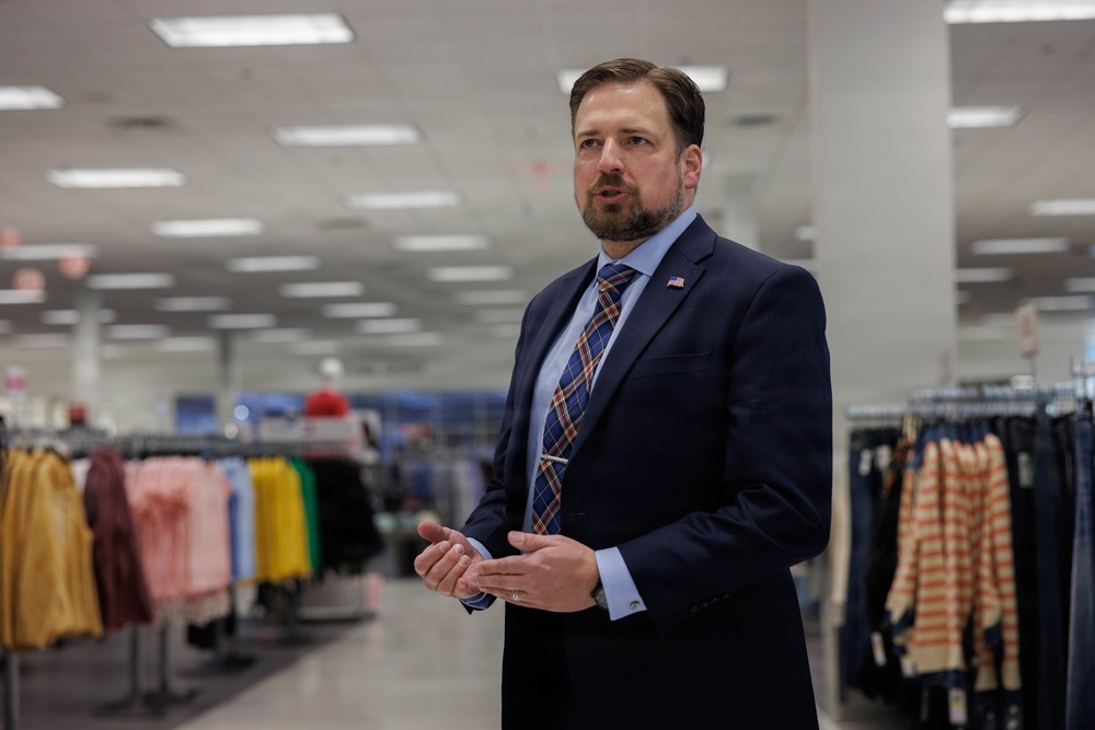 Deputy Assistant Secretary of War for Military Community &amp; Family Policy visits MCB Quantico