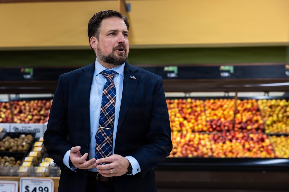 Deputy Assistant Secretary of War for Military Community &amp; Family Policy visits MCB Quantico