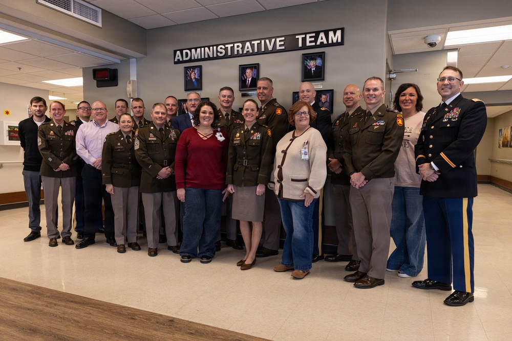 Iowa National Guard, 34th Army Band visit Iowa Veterans Home for Christmas concert