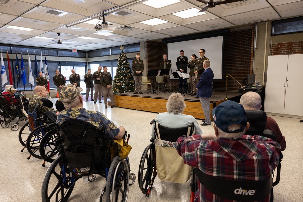 Iowa National Guard, 34th Army Band visit Iowa Veterans Home for Christmas concert