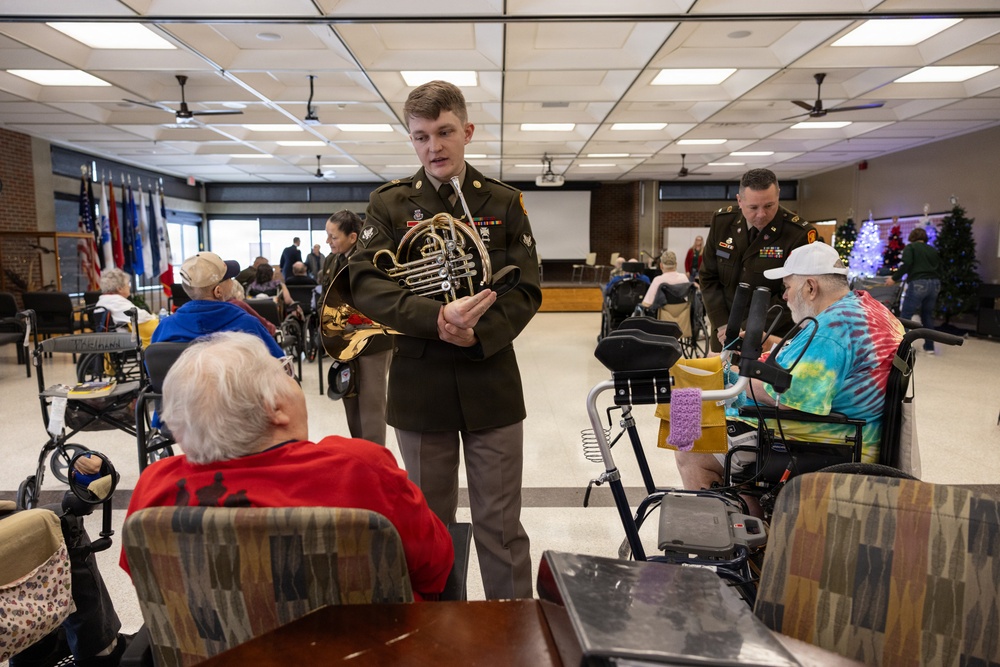 Iowa National Guard, 34th Army Band visit Iowa Veterans Home for Christmas concert