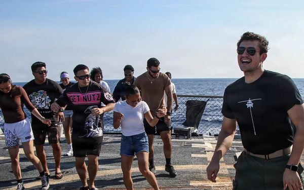 Frank E. Petersen Jr. hosts steel beach picnic