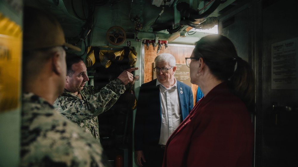 United Kingdom House of Commons Defense Committee Members tour USS Vermont