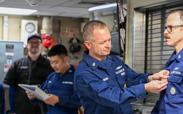 Master Chief Petty Officer of the Coast Guard conducts unit visits in Duluth, Minnesota