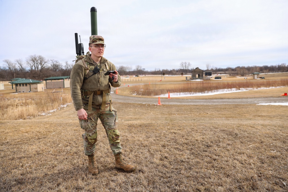 Iowa National Guard Soldiers train on the TLS-Manpack