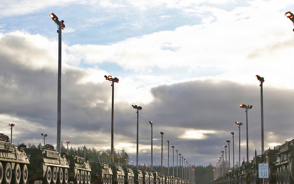 593d CSC Facilitates Railhead Operations for 2-2 KRF Bound Strykers