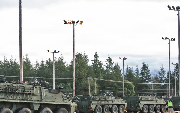 593d CSC Facilitates Railhead Operations for 2-2 KRF Bound Strykers