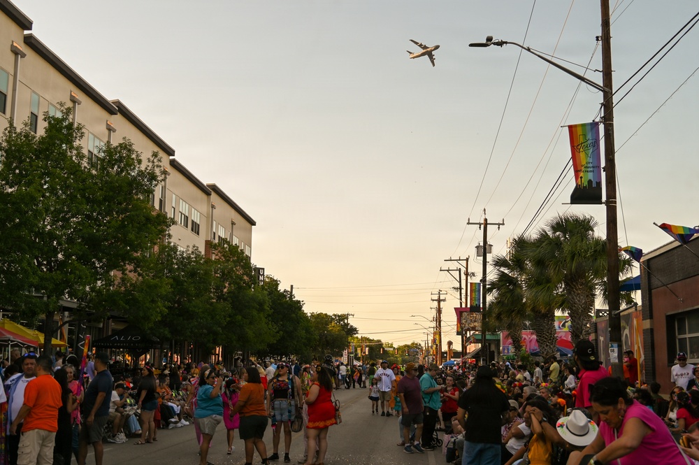 Alamo Wing C-5M Super Galaxy Opens Fiesta Flambeau Parade with Sky-High Salute