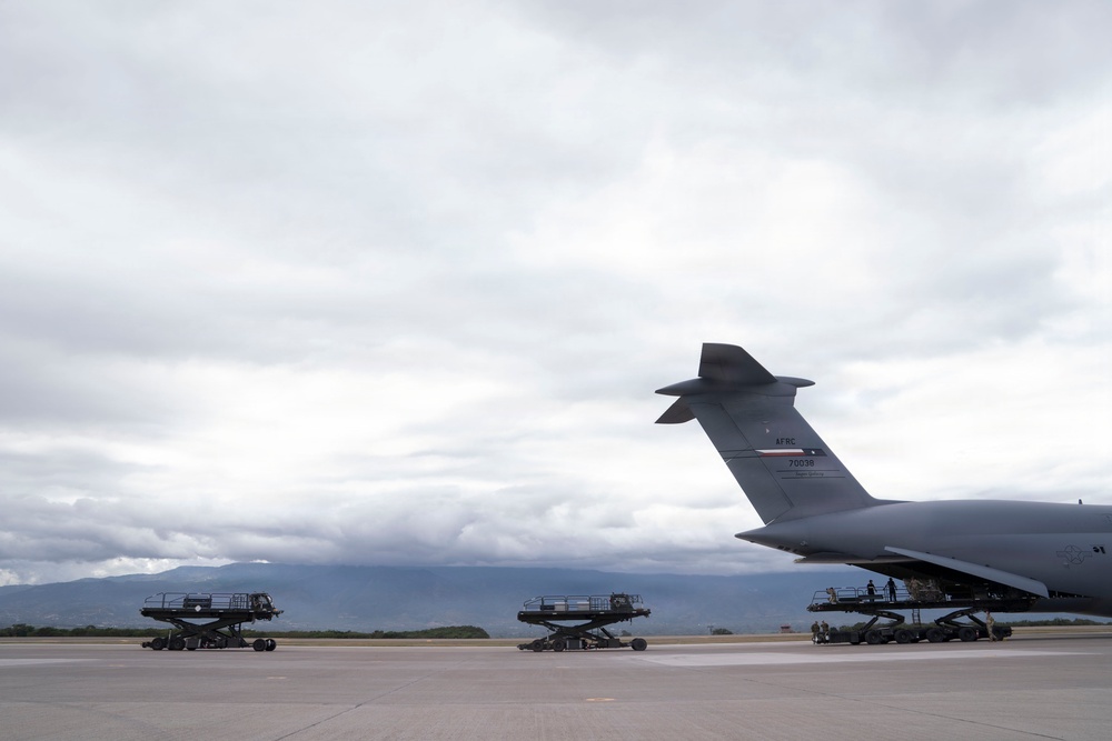 Joint Task Force-Bravo receives Denton Delivery in Honduras