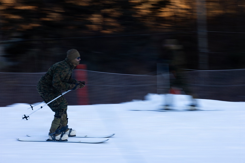 Korea Viper 26.1 | V16 Conducts Cold Weather Training Alongside ROK Marines