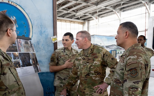 18th Air Force Leaders Visit 515th AMOW at JBPHH