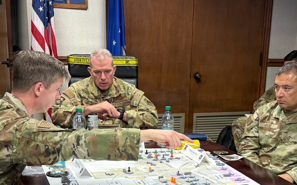 18th Air Force Leaders Visit 515th AMOW at JBPHH