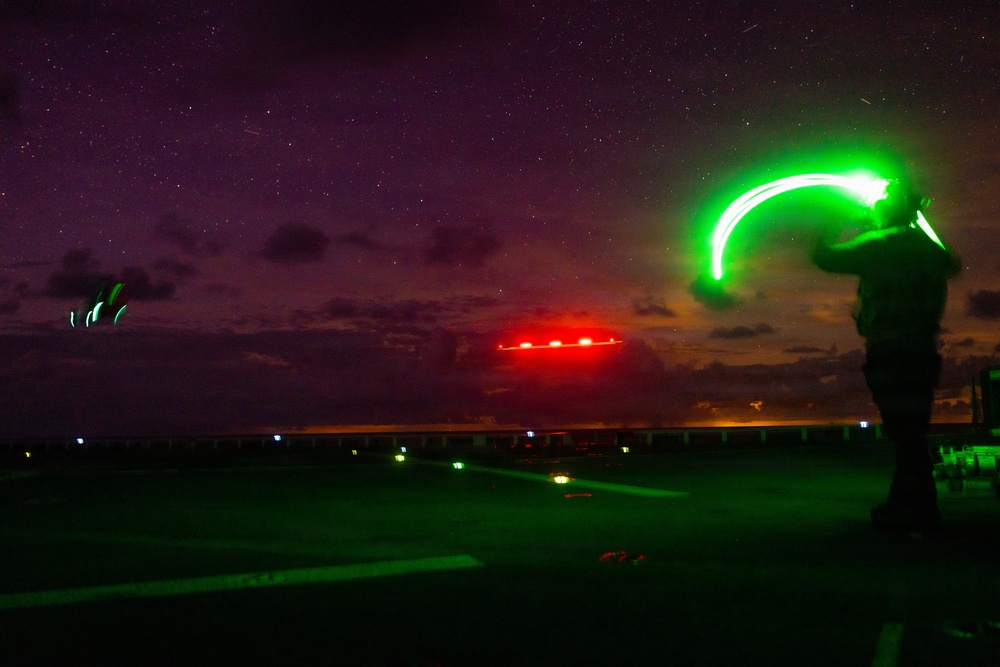 22ND MEU (SOC) | Night Flight Operations USS Fort Lauderdale