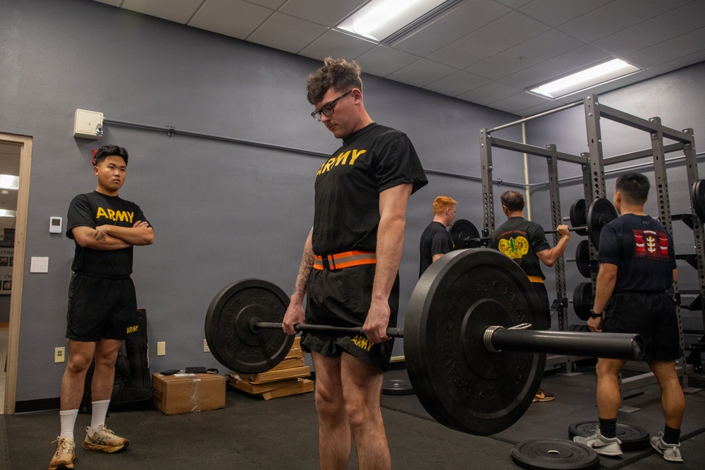 H2F Conducts Fitness and Nutrition Class with Soldiers