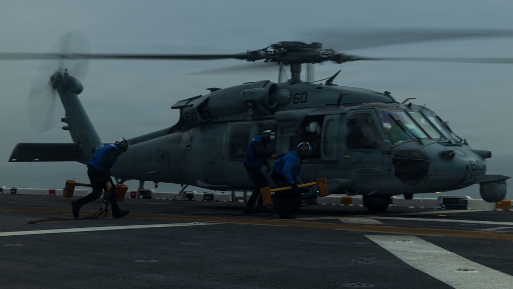 11th MEU Marines, Sailors Conduct Deck Landing Qualifications Aboard USS Boxer