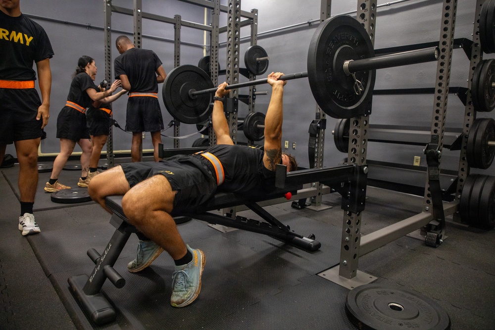 H2F Conducts Fitness and Nutrition Class with Soldiers