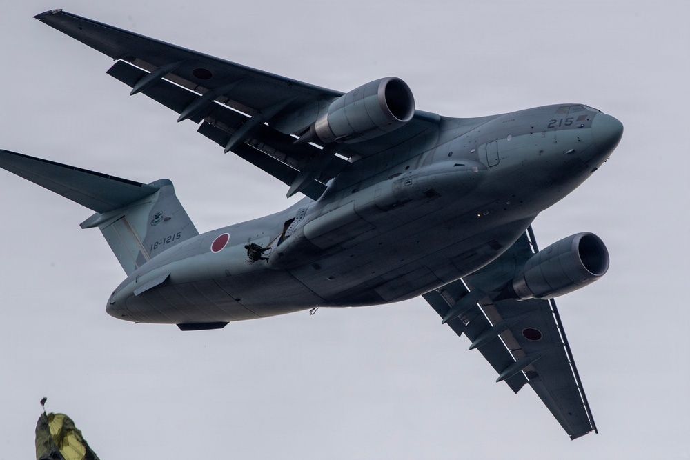 Yokota supports first JGSDF-hosted multinational airborne exercise