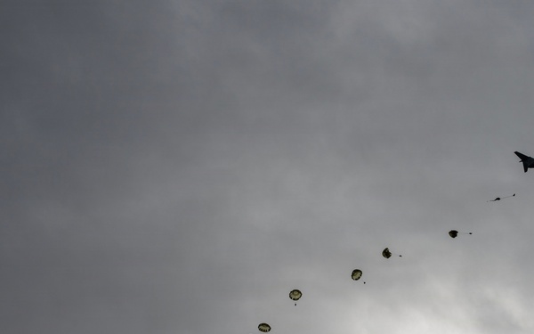 Yokota supports first JGSDF-hosted multinational airborne exercise