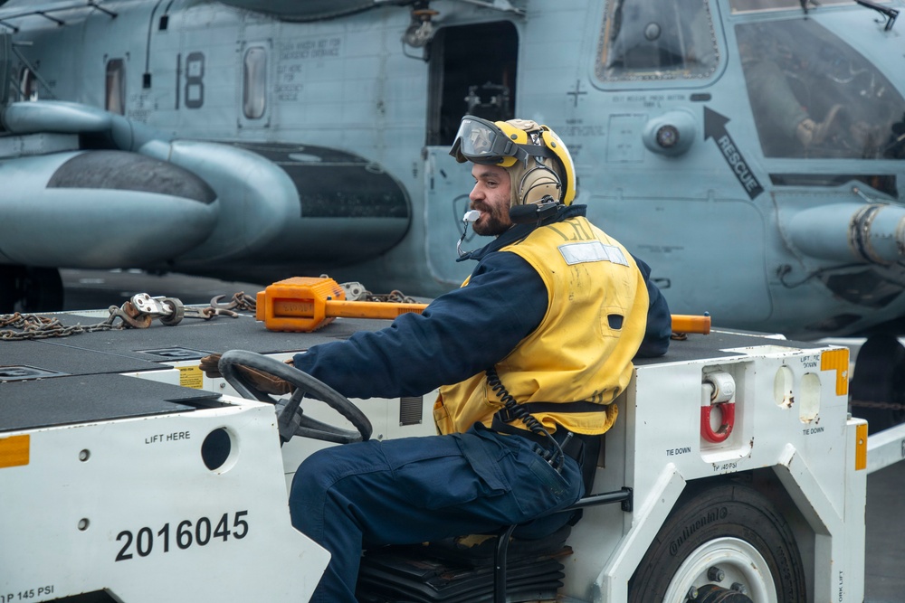 USS Tripoli Conducts Flight Ops with VMM 265