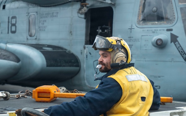 USS Tripoli Conducts Flight Ops with VMM 265