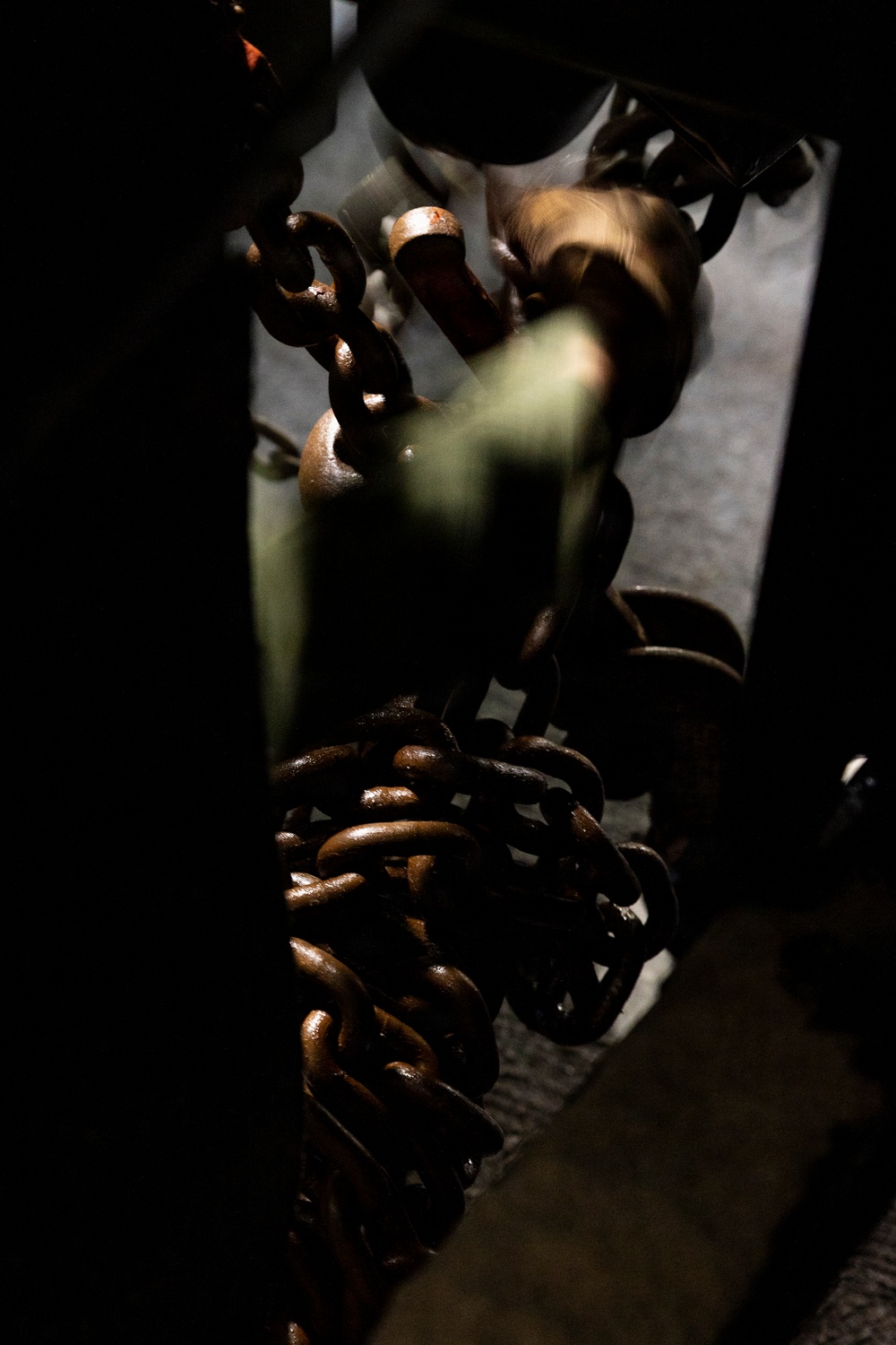 11th MEU Marines, Sailors Conduct Ship to Shore Operations Aboard USS Boxer