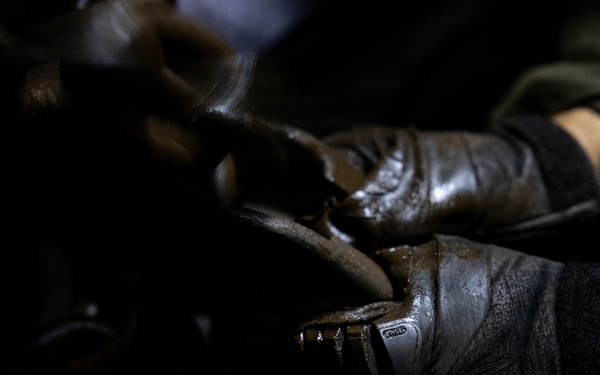 11th MEU Marines, Sailors Conduct Ship to Shore Operations Aboard USS Boxer