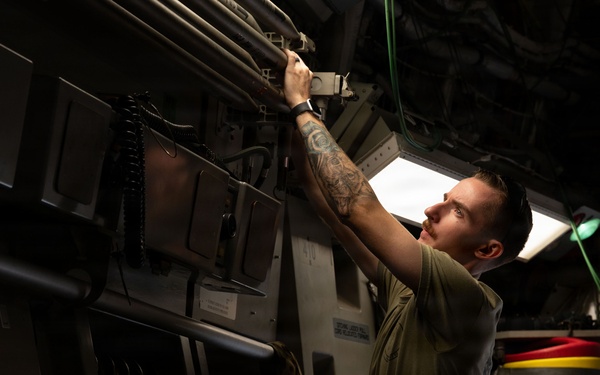 16th EAS conducts joint cargo mission within CENTCOM AOR