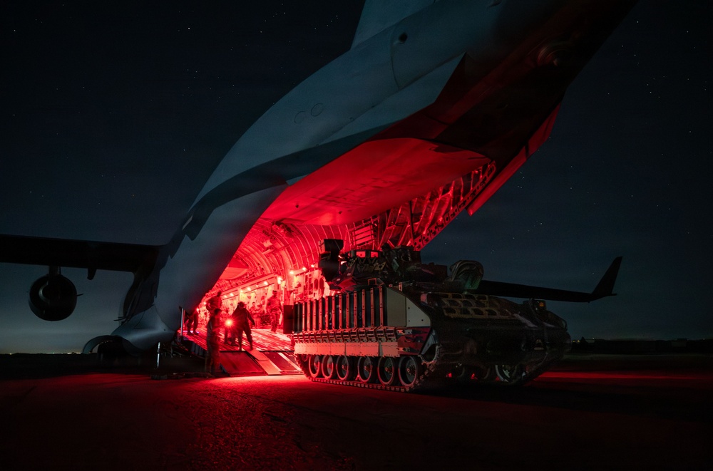 16th EAS conducts joint cargo mission within CENTCOM AOR