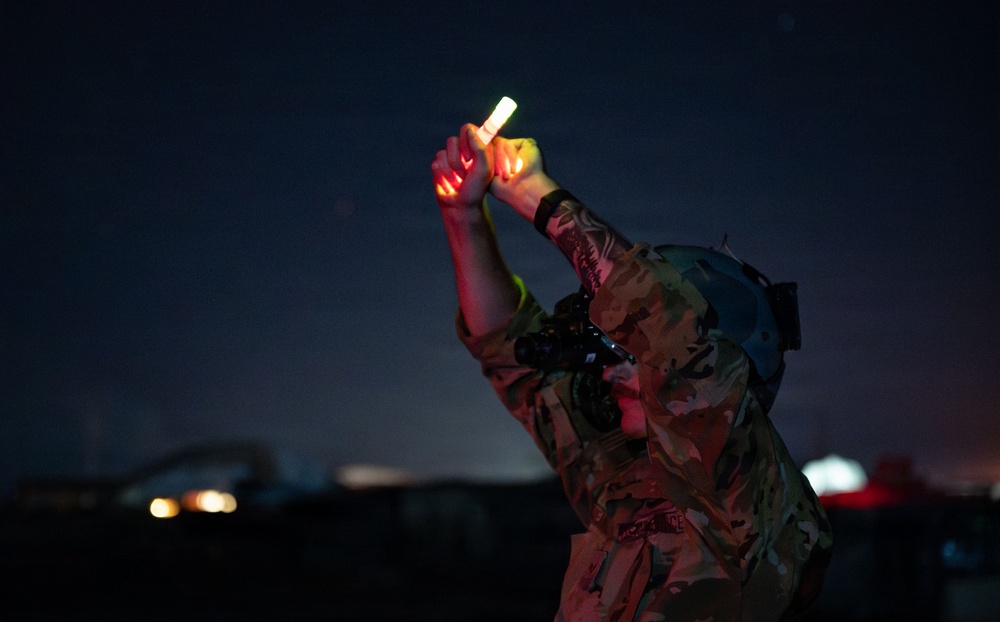 16th EAS conducts joint cargo mission within CENTCOM AOR