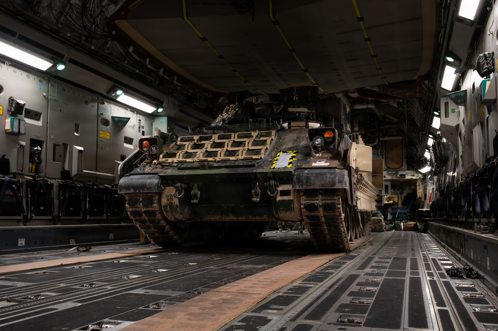 16th EAS conducts joint cargo mission within CENTCOM AOR