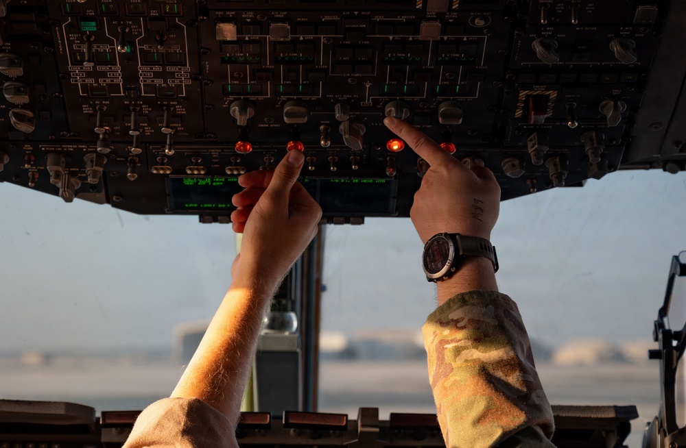 16th EAS conducts joint cargo mission within CENTCOM AOR