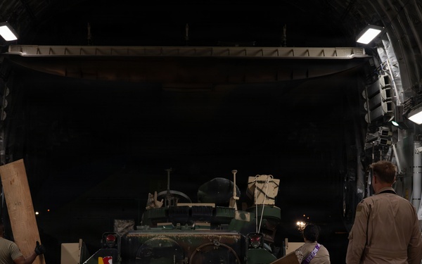 16th EAS conducts joint cargo mission within CENTCOM AOR