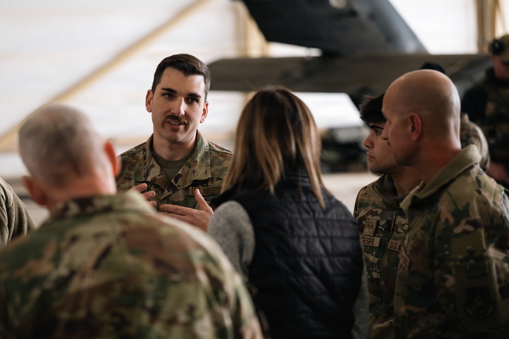 Iowa Gov., adjutant general of Iowa visit 332nd Expeditionary Medical Squadron