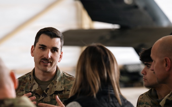 Iowa Gov., adjutant general of Iowa visit 332nd Expeditionary Medical Squadron