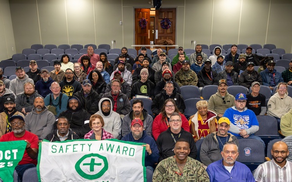 Shop 06 Wins NNSY Oct. 2025 Safety Flag