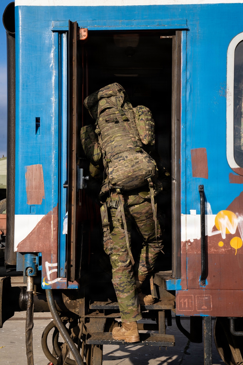 Steadfast Dart 2025: Strategic Deployment of Spanish Forces Departing Greece