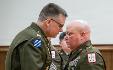 Fort Leonard Wood Soldier receives Purple Heart, credits U.S. Army training for skilled reaction to IED attack in Afghanistan