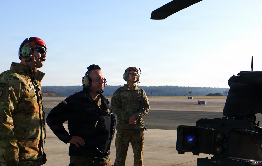 V Corps Deputy Commander Observes Apache Operations, Battalion Readiness at 2-159th
