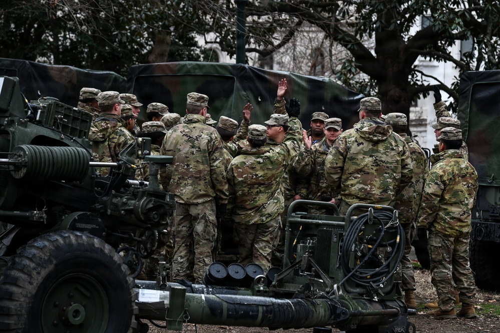 VNG field artillery honor new governor with 19-gun salute