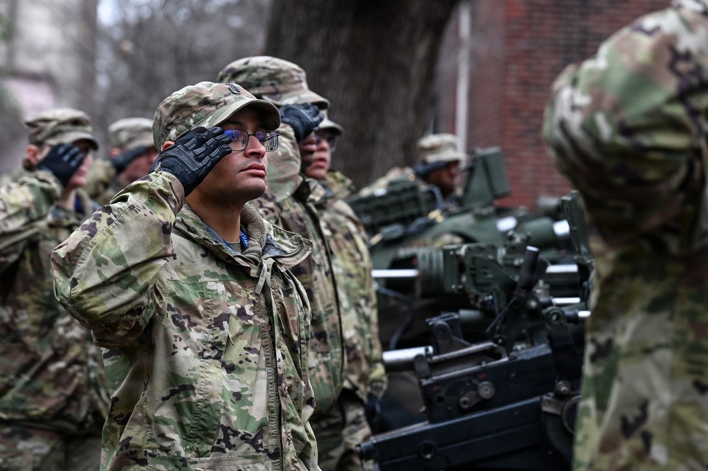 VNG field artillery honor new governor with 19-gun salute