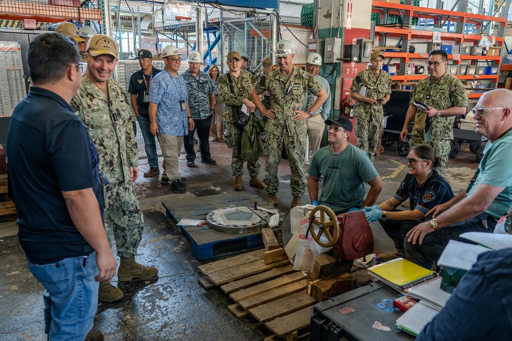 VCNO visit Pearl Harbor Naval Shipyard &amp; Intermediate Maintenance Facility
