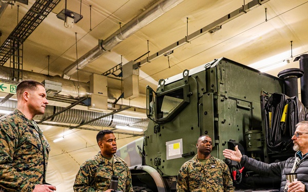 Blount Island Command Leadership Conducts MCPP-N Cave Site Visit